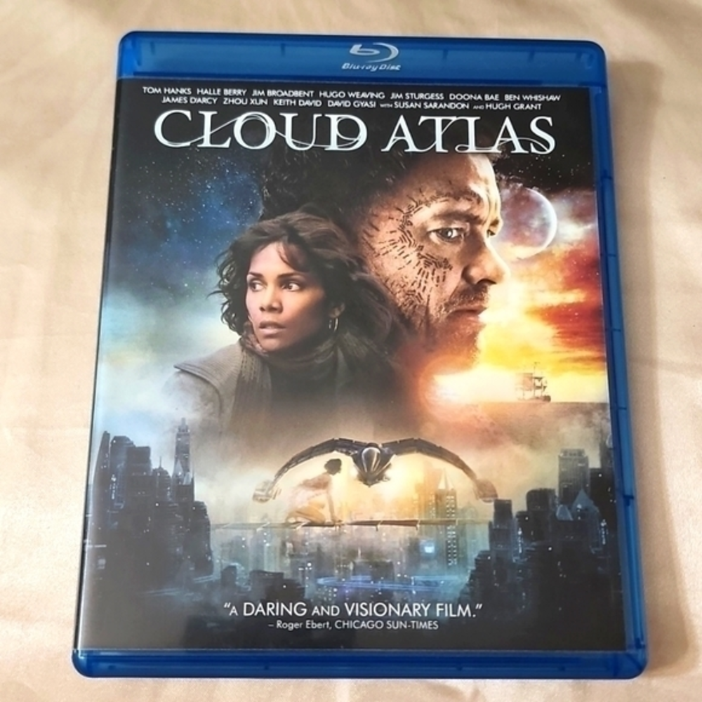 Cloud Atlas Blu-ray and‎ DVD Discs